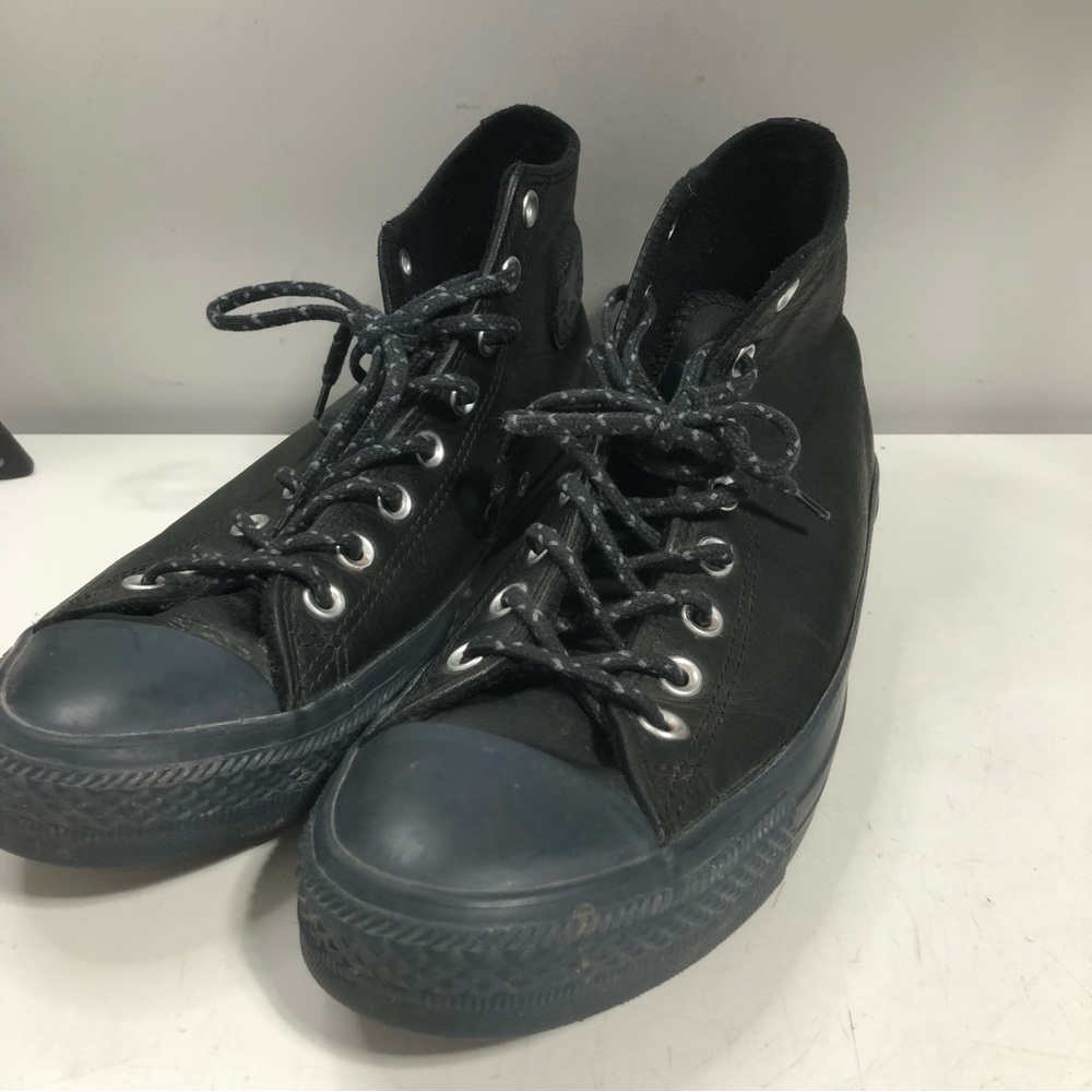Converse Chuck Taylor All Star Mono Leather High Top, size 9M or 11W - Picture 3 of 9